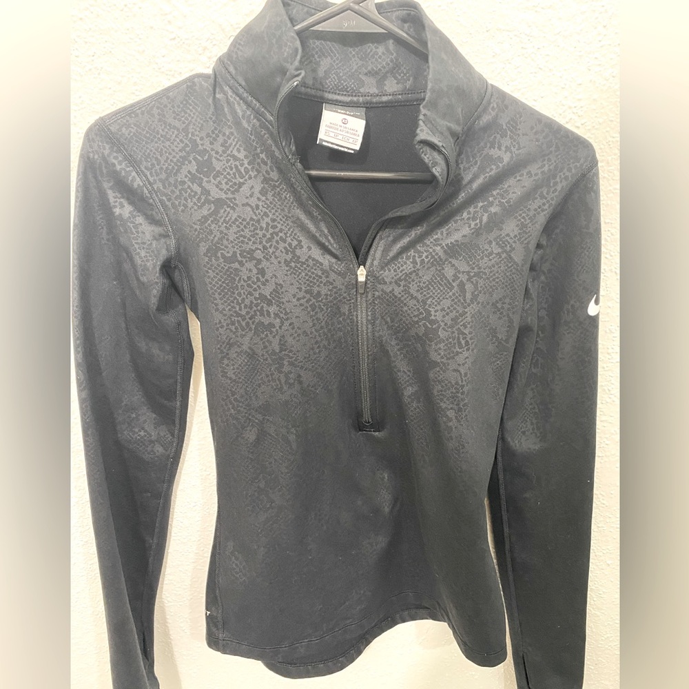 XS Dri-Fit Nike Pro half zip workout pullover